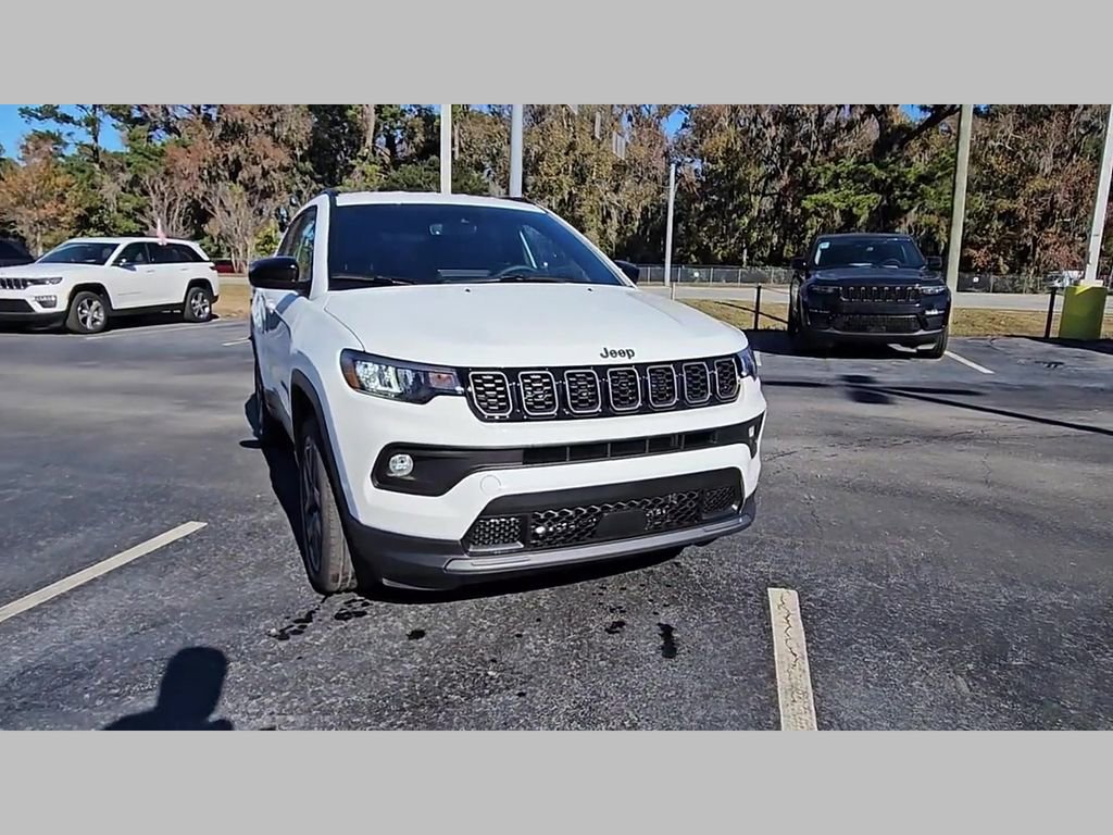 New 2026 Jeep Compass Latitude image 37