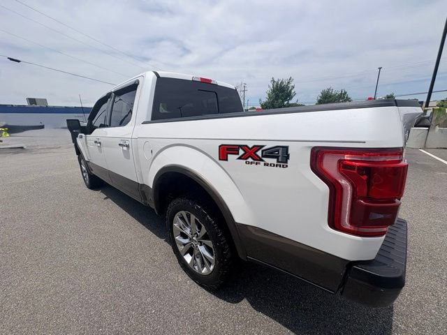 Used 2017 Ford F150 Lariat w/ Equipment Group 502A Luxury AWD/4WD image 4