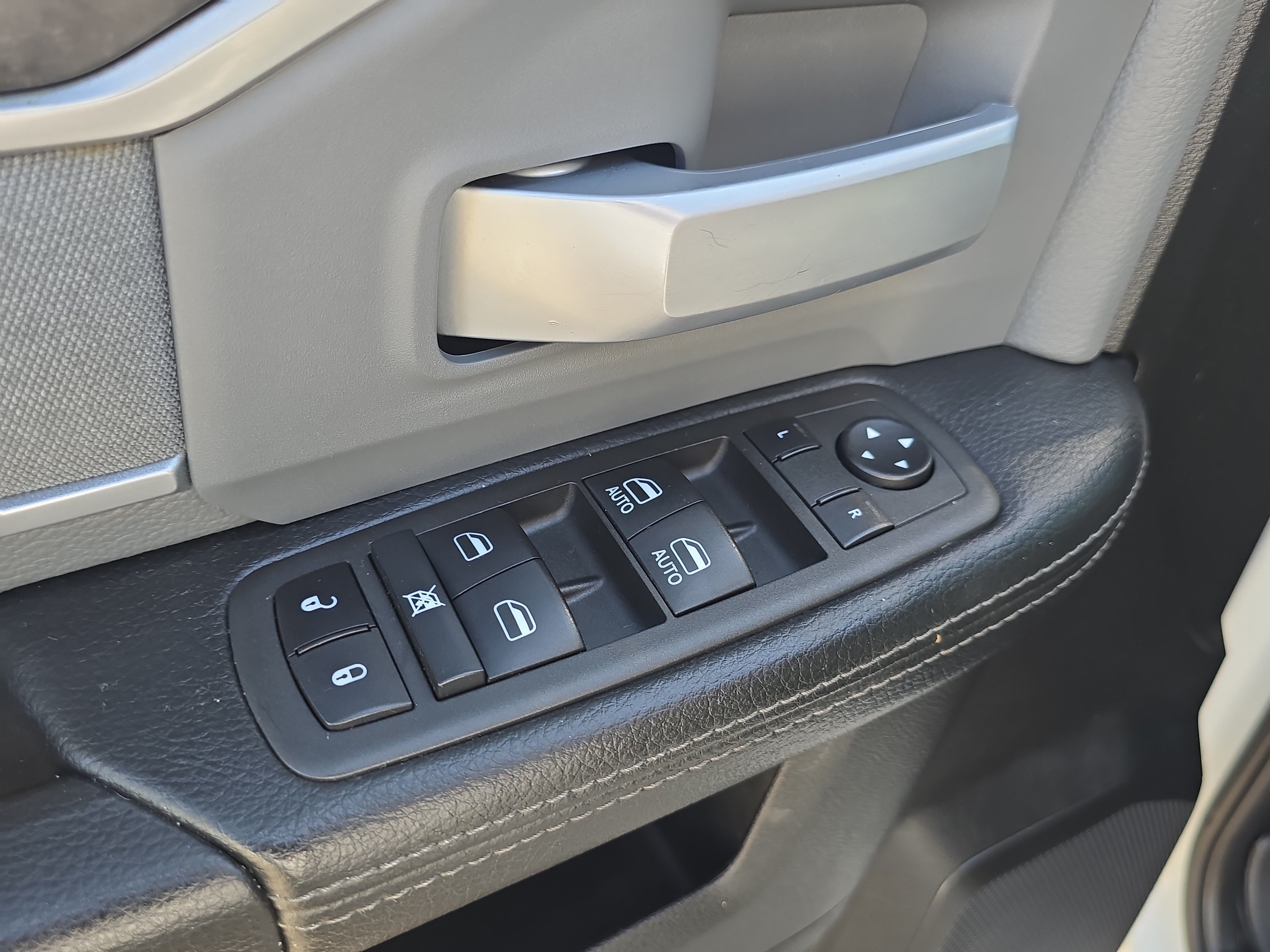 Used 2022 RAM 2500 Big Horn AWD/4WD image 19