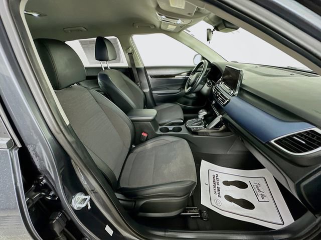 Used 2023 Kia Seltos S w/ Navigation Package image 33