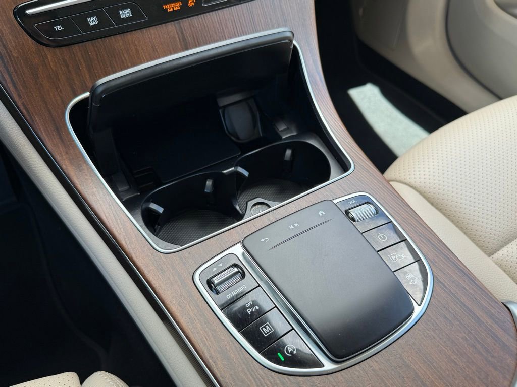 Used 2022 Mercedes-Benz GLC 300 4MATIC w/ Premium Package Lite image 22