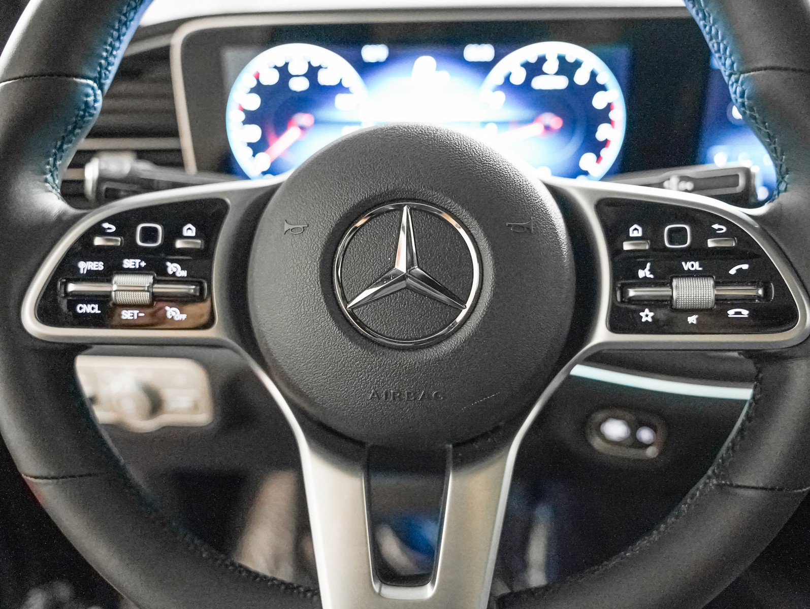 Certified 2022 Mercedes-Benz GLE 350 4MATIC image 12