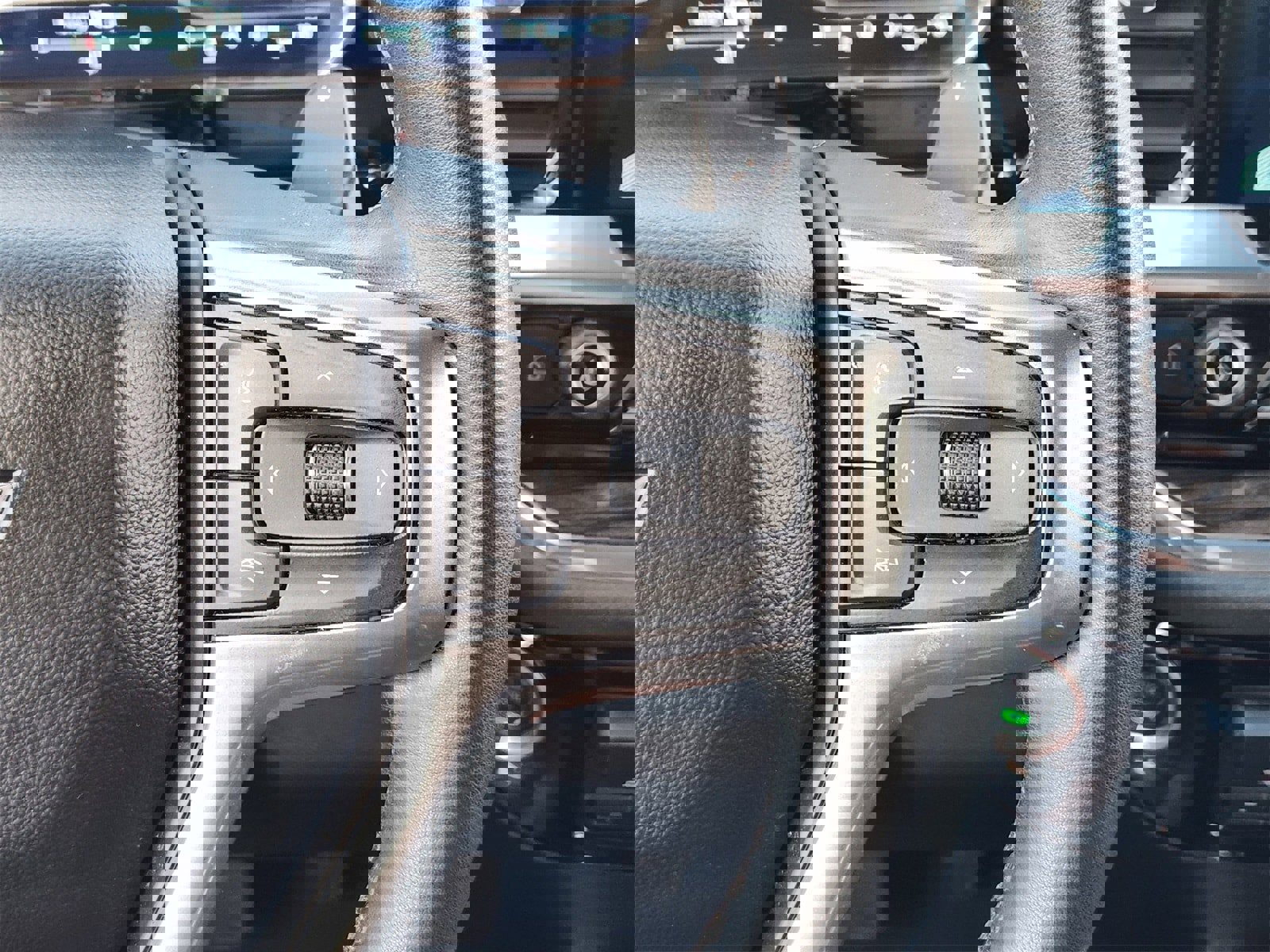 Used 2023 Chevrolet Silverado 1500 RST image 38