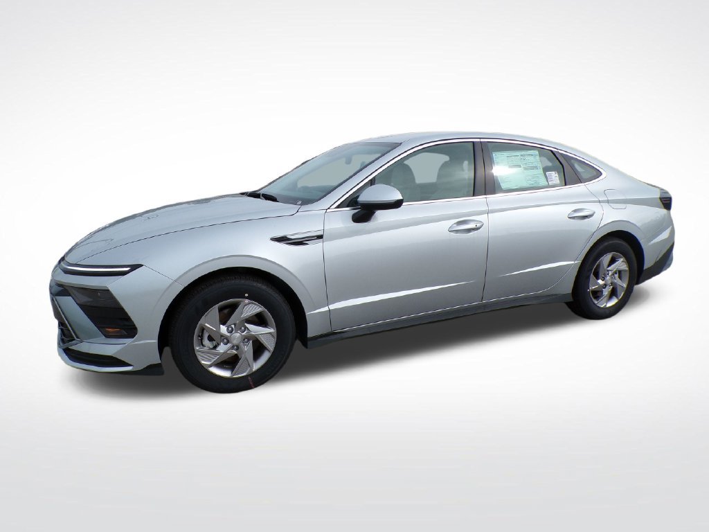 New 2026 Hyundai Sonata SE FWD image 3
