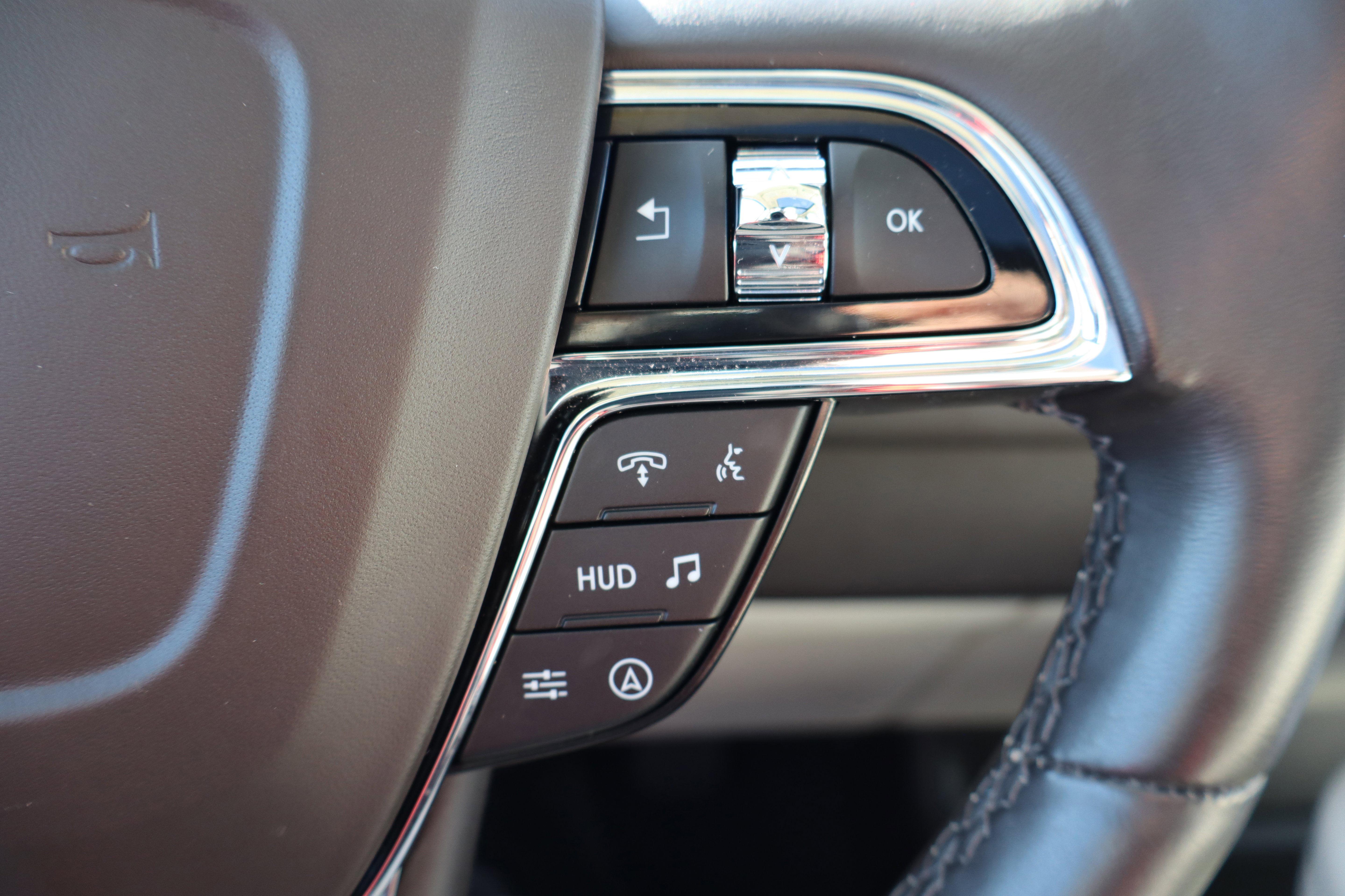 Used 2024 Lincoln Navigator L Black Label AWD/4WD image 19