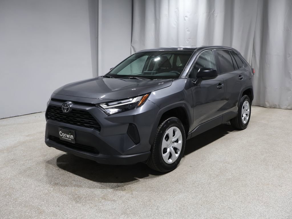 Used 2025 Toyota RAV4 LE image 5