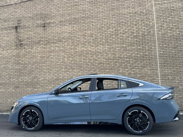 New 2026 Nissan Sentra SR w/ SR Premium Package FWD image 28