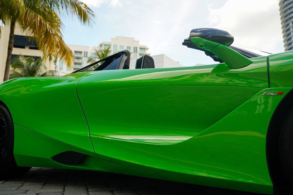 Used 2024 McLaren 750S Spider image 38