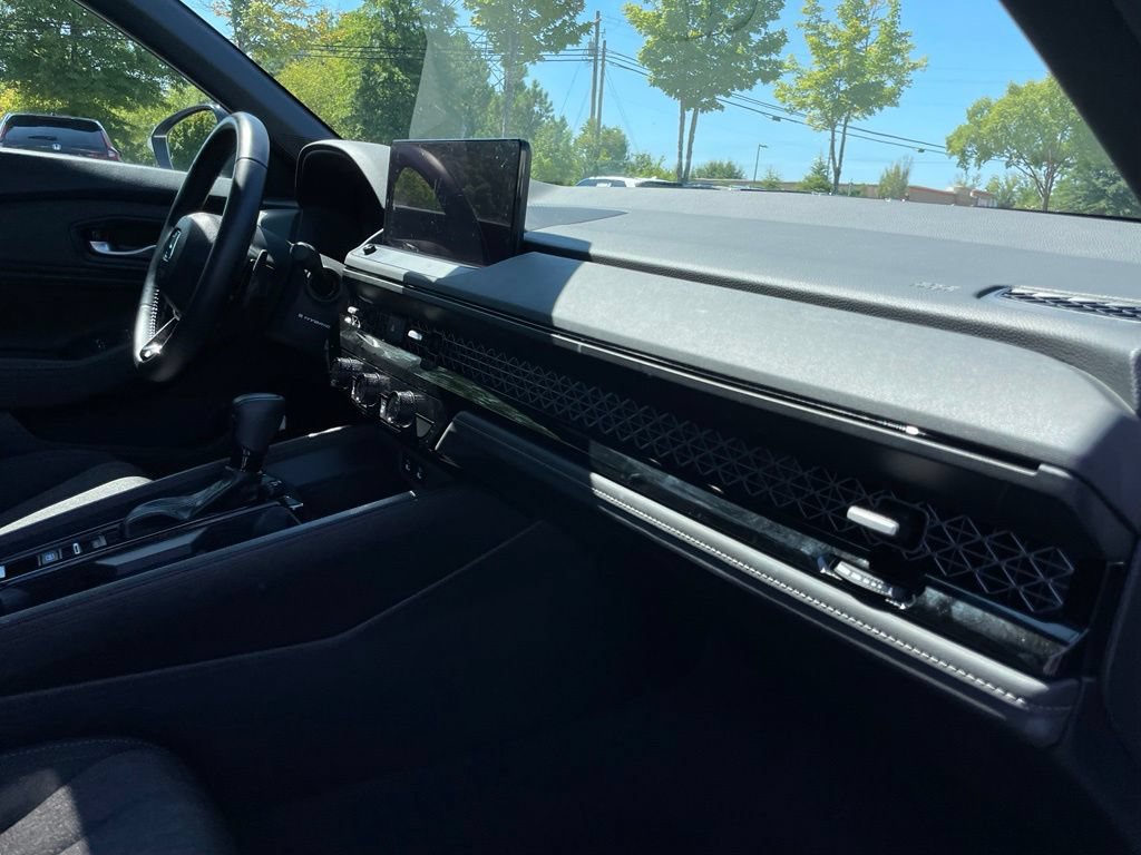 Certified 2025 Honda Accord Sport image 33