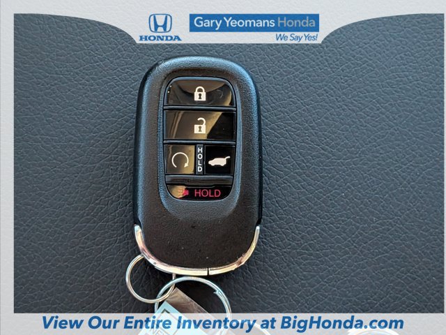 Certified 2025 Honda Pilot Touring image 30