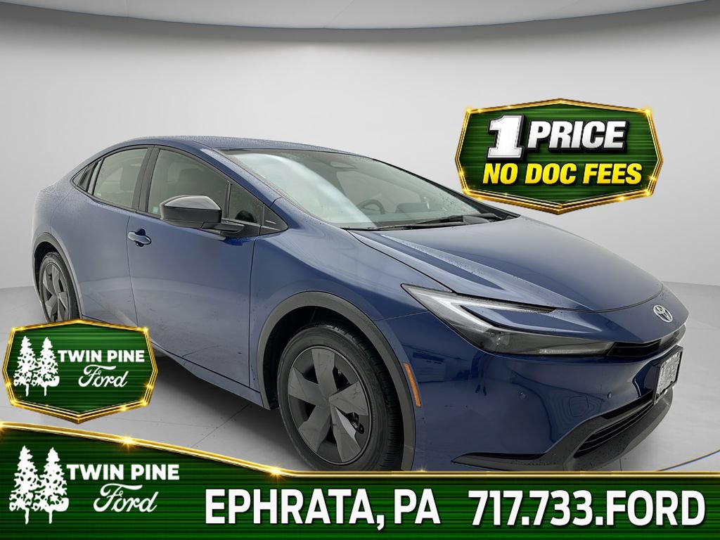 Used 2025 Toyota Prius LE FWD video 1