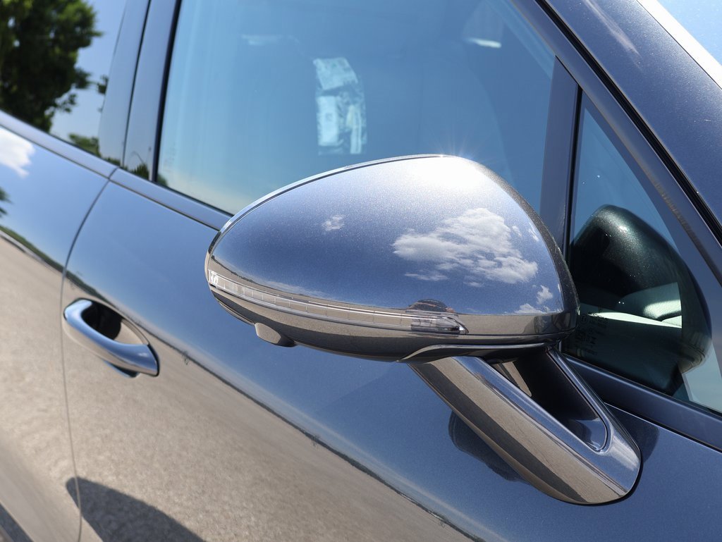 New 2025 Porsche Macan image 15