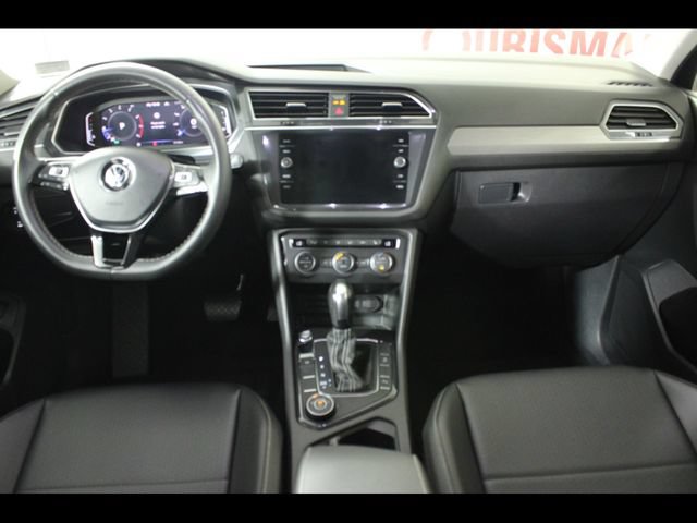 Used 2021 Volkswagen Tiguan SEL AWD/4WD image 17