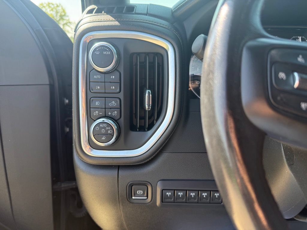 Used 2022 GMC Sierra 2500 AT4 w/ Driver Alert Package I AWD/4WD image 41