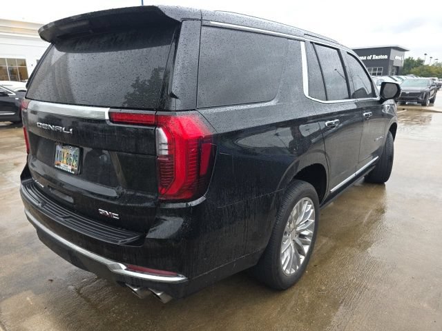 Used 2025 GMC Yukon Denali w/ Denali Reserve Package AWD/4WD image 5