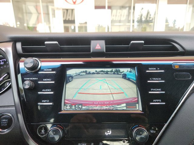 Certified 2018 Toyota Camry XLE FWD image 25