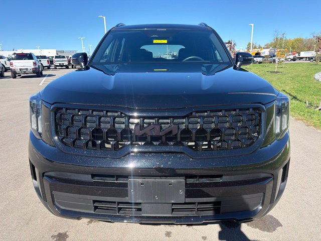 Used 2025 Kia Telluride EX X-Line AWD/4WD image 3
