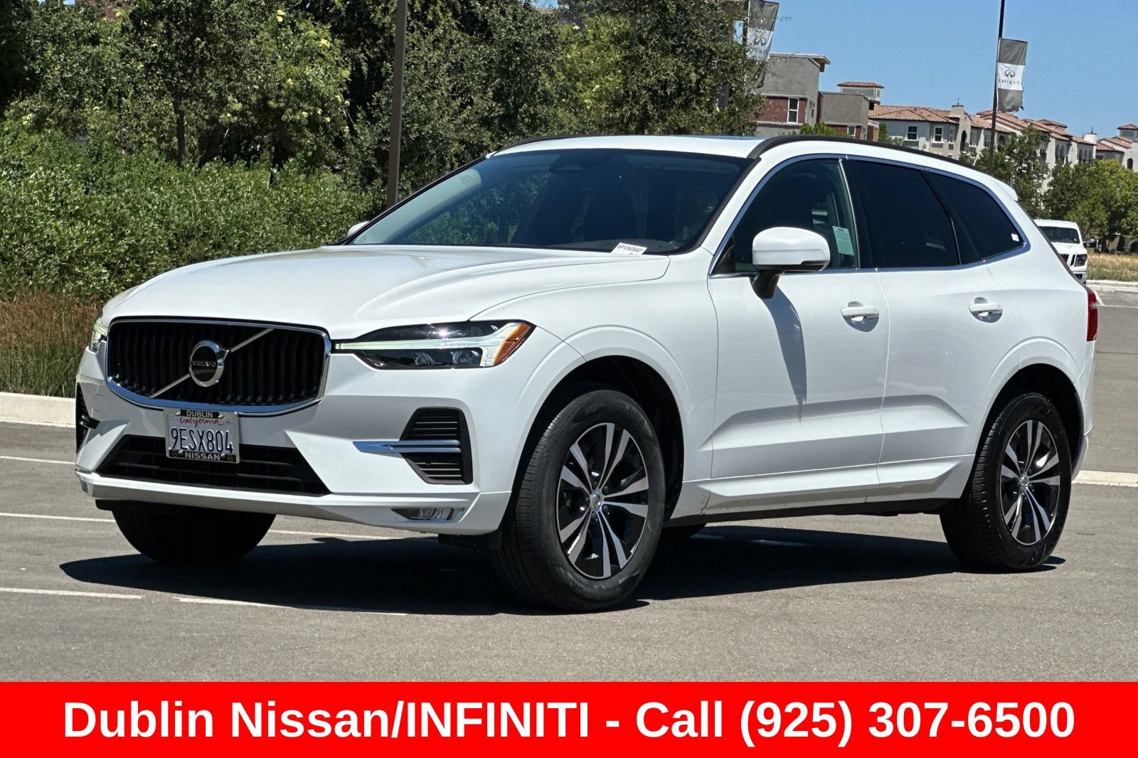Used 2023 Volvo XC60 B5 Core w/ Protection Package Premier FWD image 8