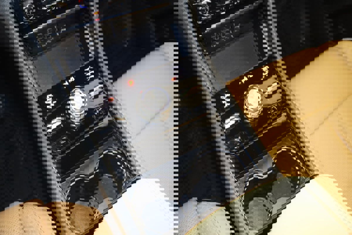 Used 2023 Jeep Grand Cherokee Summit w/ Luxury Tech Group V image 33