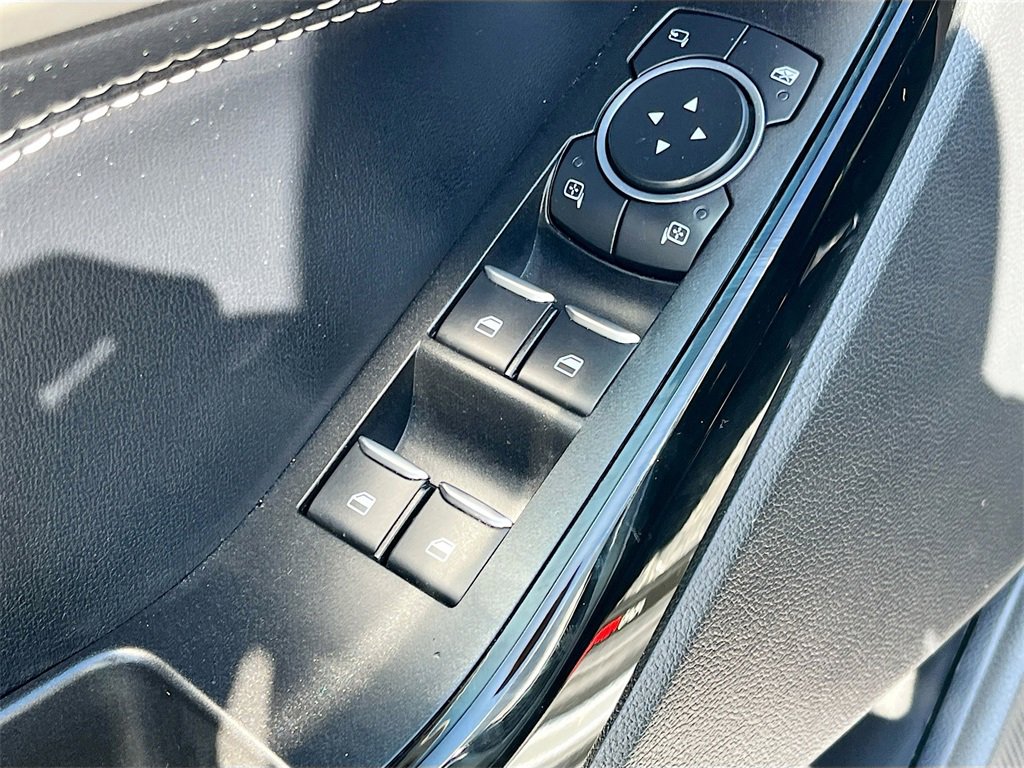 Used 2022 Ford Explorer ST image 17