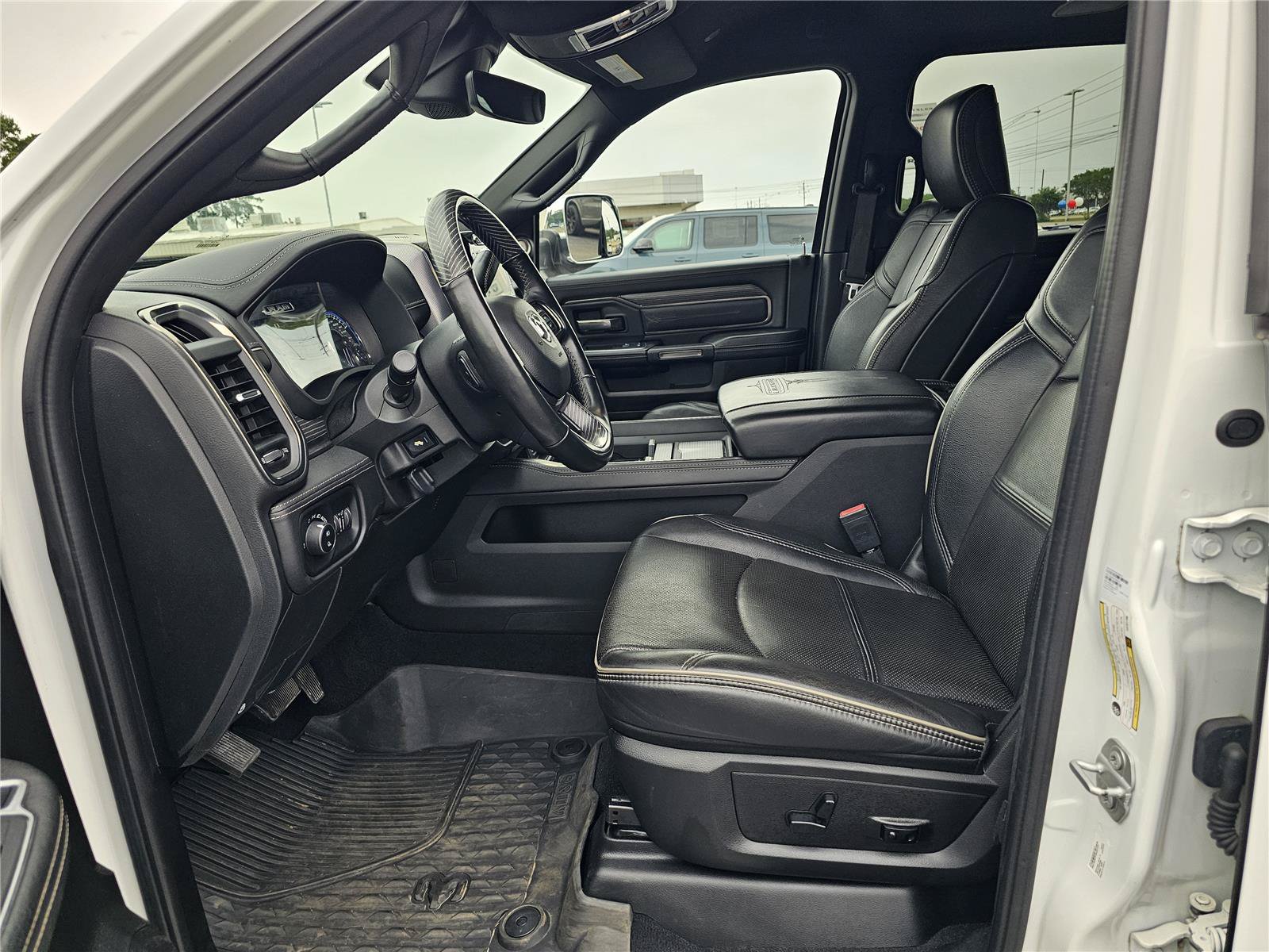 Used 2020 RAM 2500 Limited AWD/4WD image 18
