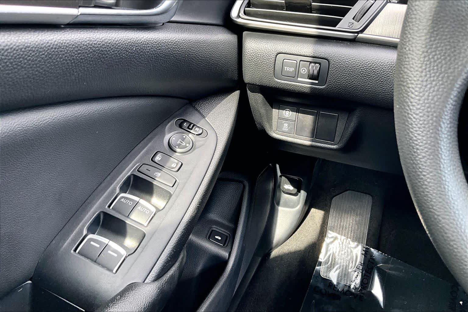 Used 2019 Honda Accord LX image 31