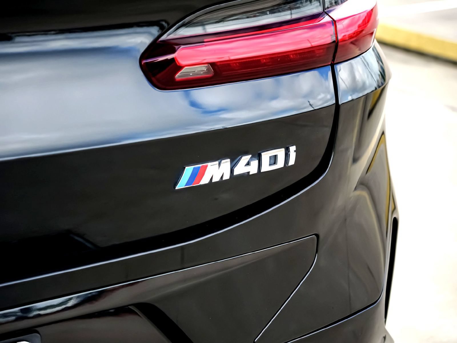 Used 2024 BMW X4 M40i w/ Premium Package AWD/4WD image 10