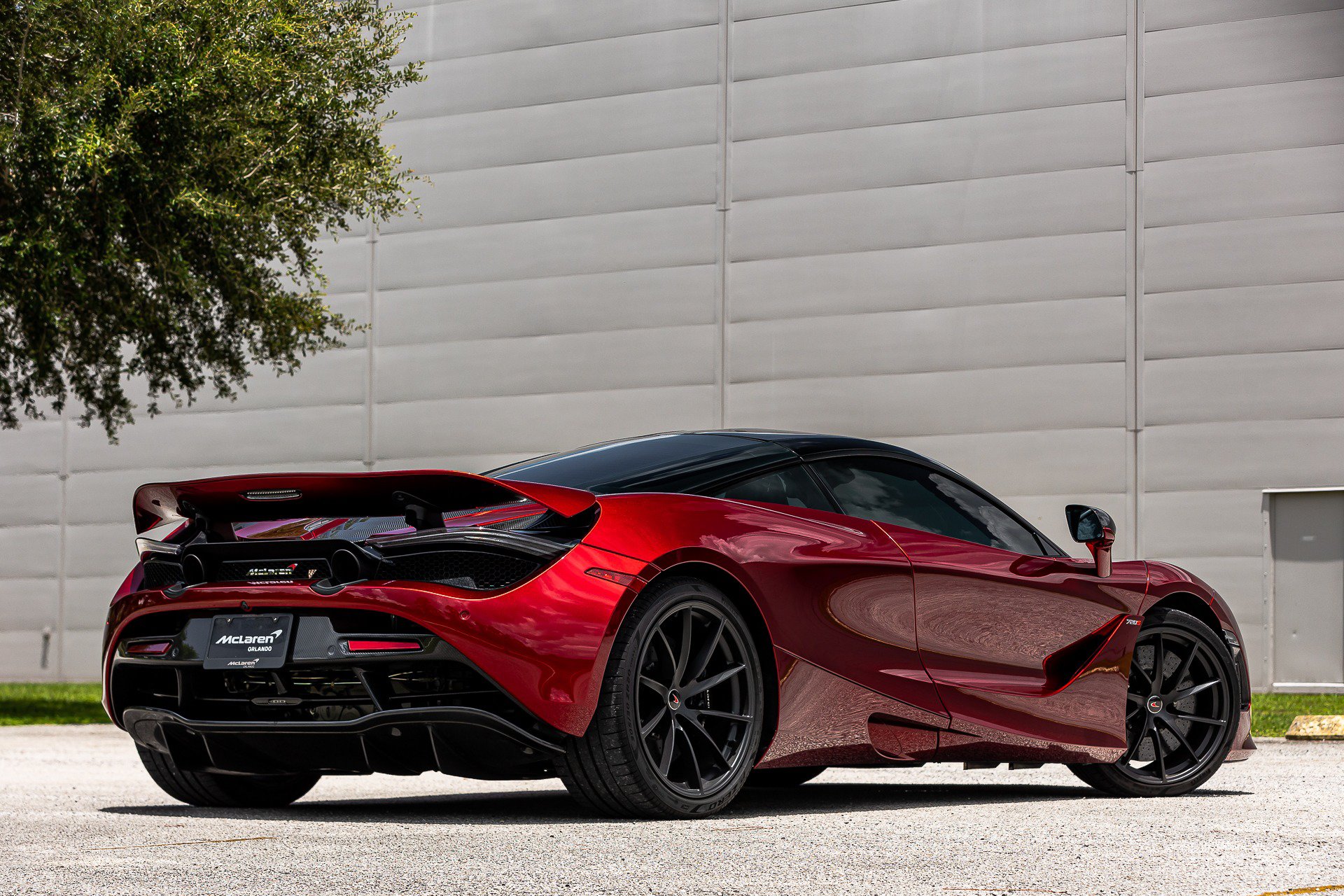 Used 2018 McLaren 720S Luxury RWD image 25