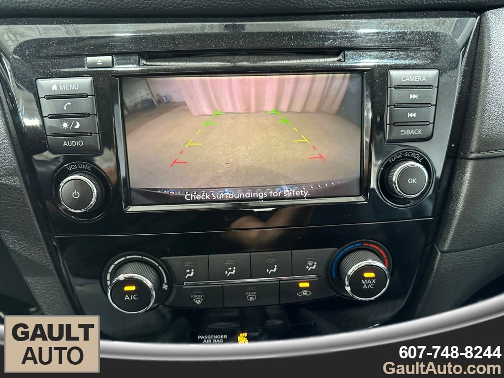 Used 2018 Nissan Rogue S AWD/4WD image 10
