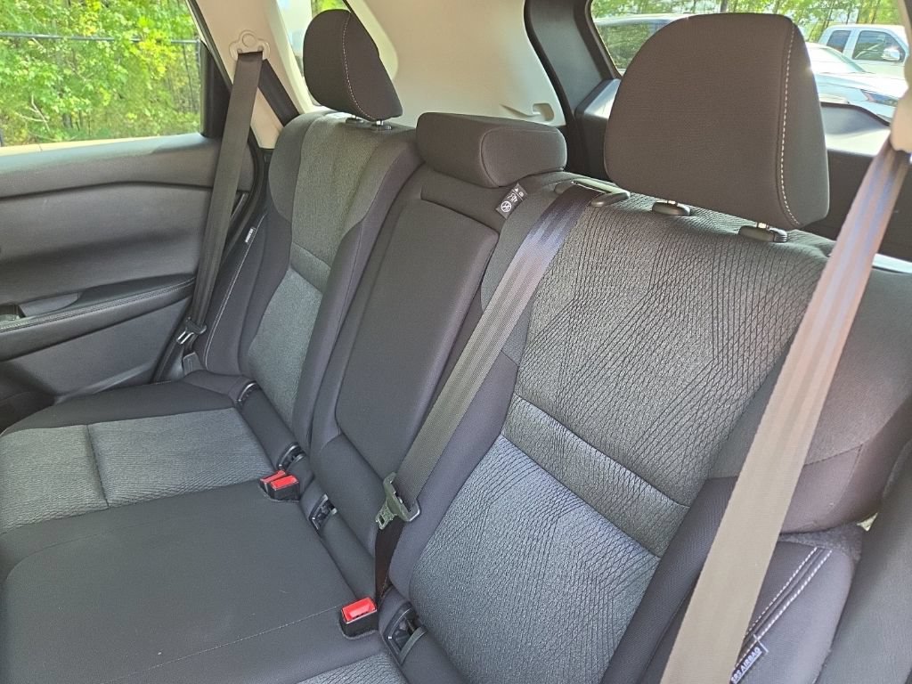 Certified 2025 Nissan Rogue SV FWD image 30