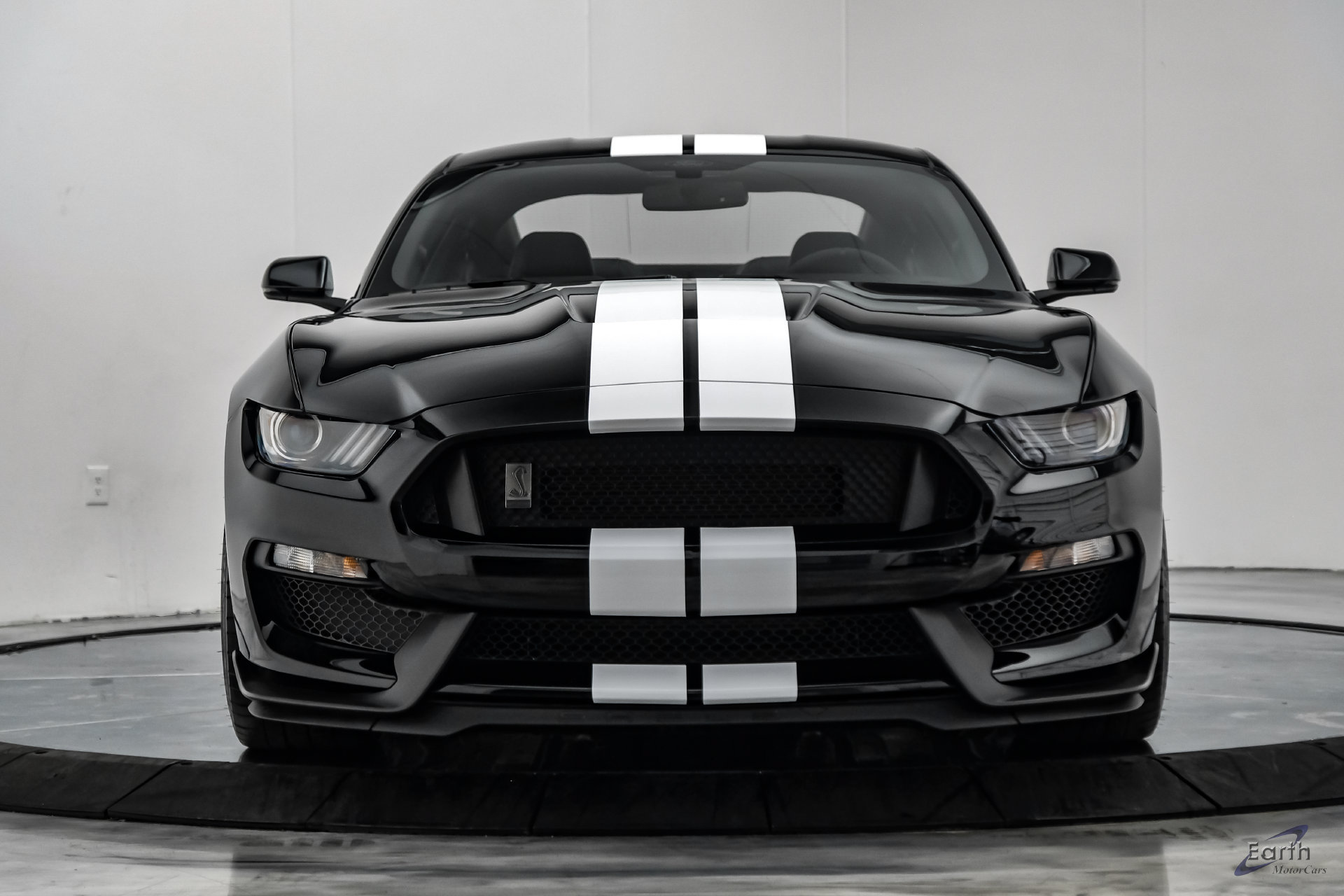 Used 2015 Ford Mustang Shelby GT350 RWD image 28