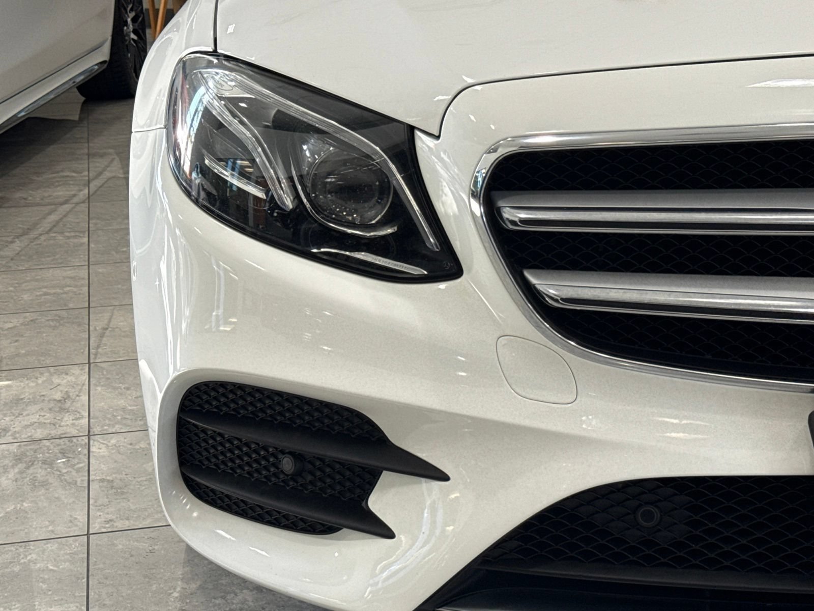 Used 2018 Mercedes-Benz E 300 image 7