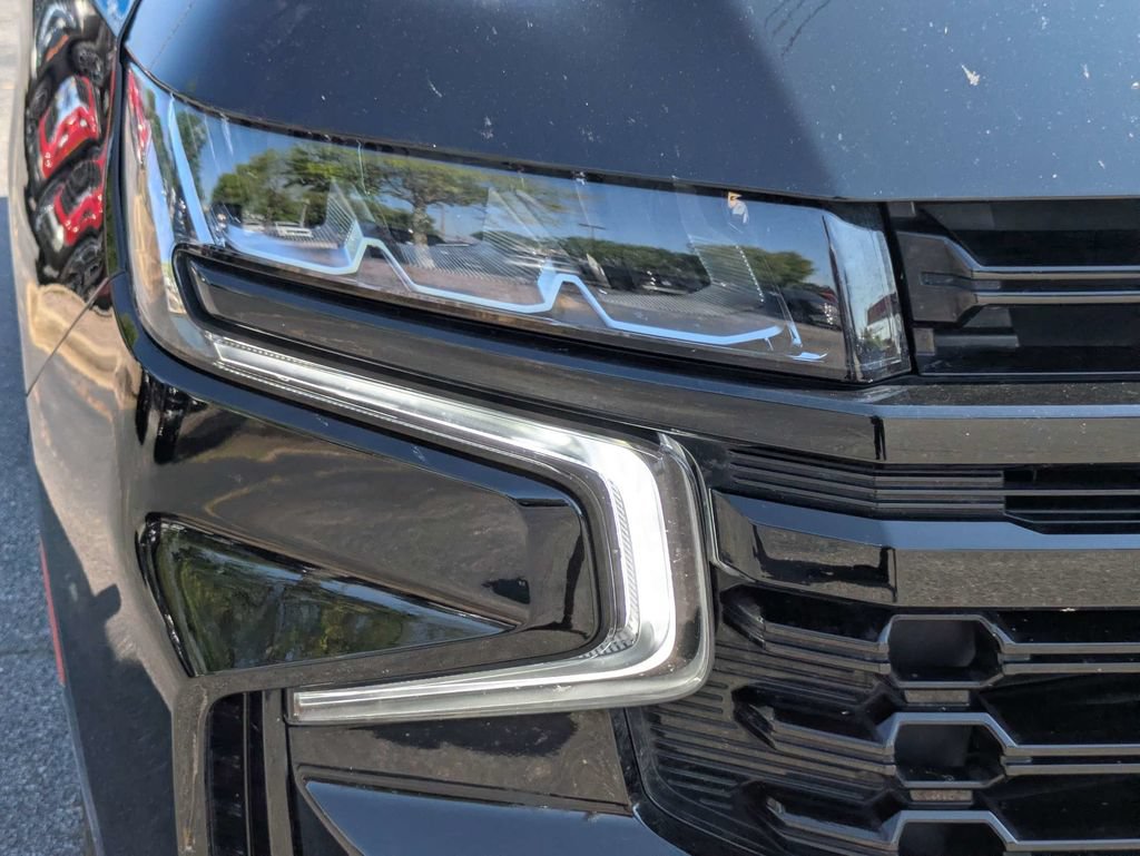 Used 2024 Chevrolet Suburban Z71 AWD/4WD image 11