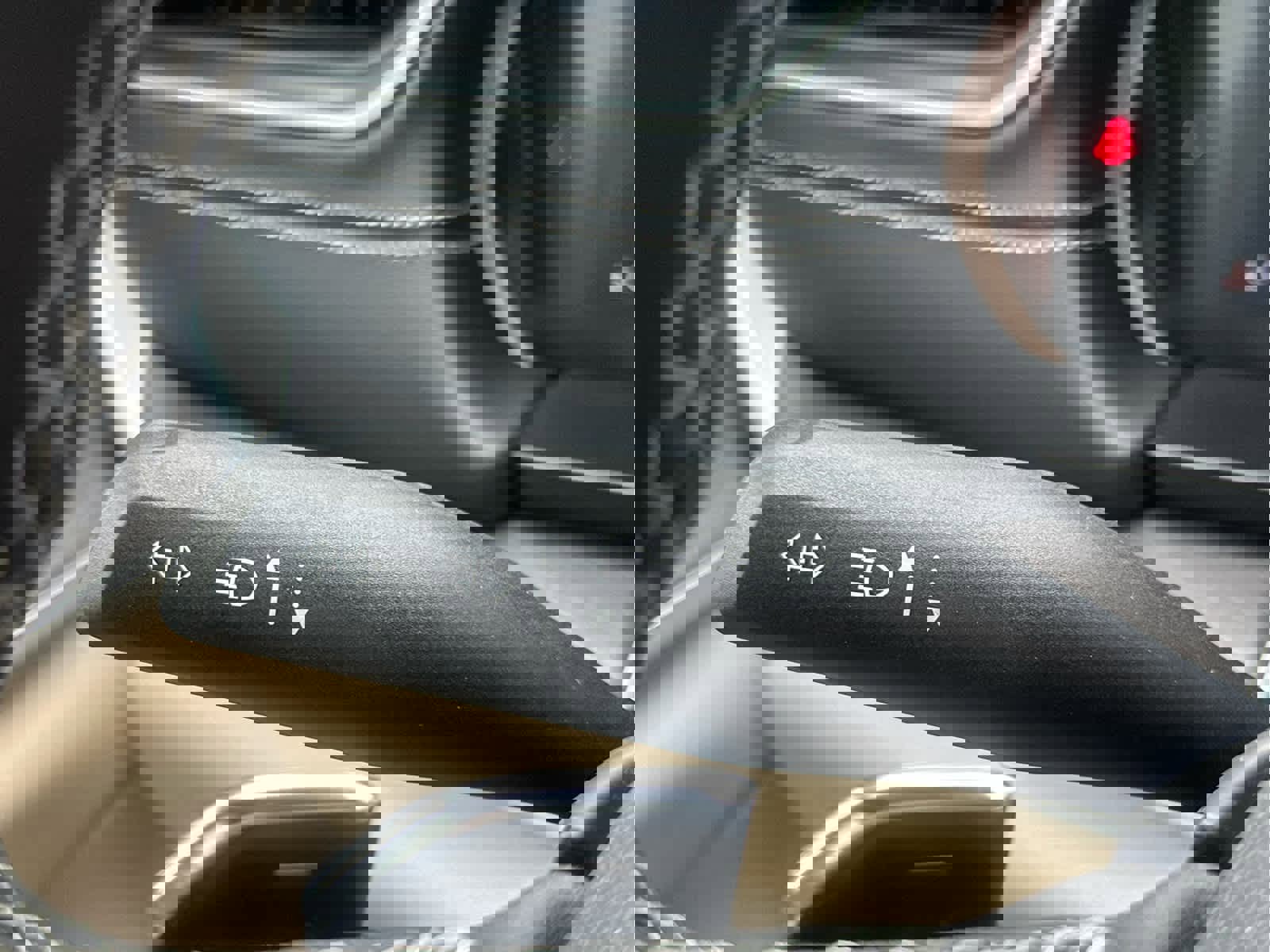 New 2025 Jeep Grand Cherokee L Limited w/ Luxury Tech Group II image 36