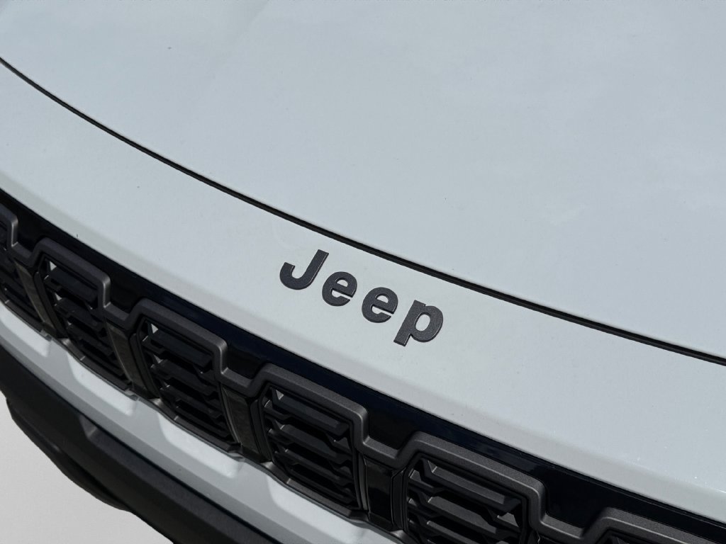New 2026 Jeep Cherokee Laredo AWD/4WD image 7