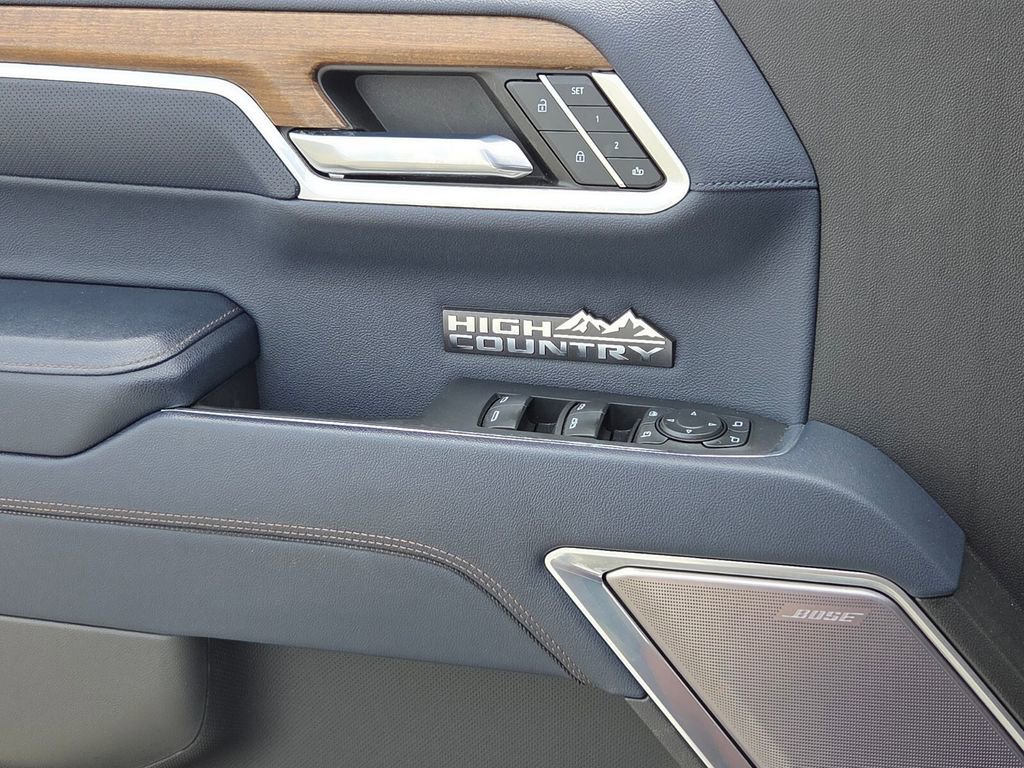 Certified 2022 Chevrolet Silverado 1500 High Country w/ Technology Package image 25