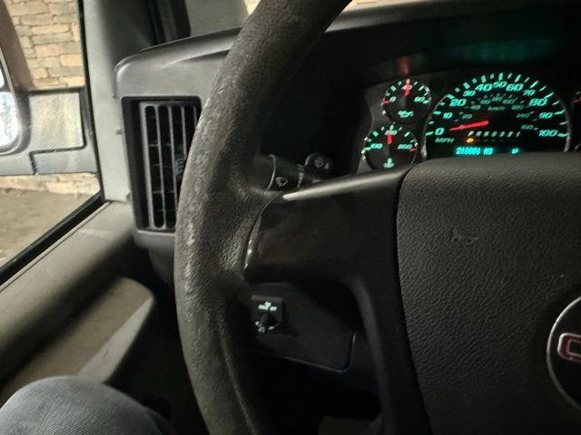 Used 2011 GMC Savana 1500 RWD image 14