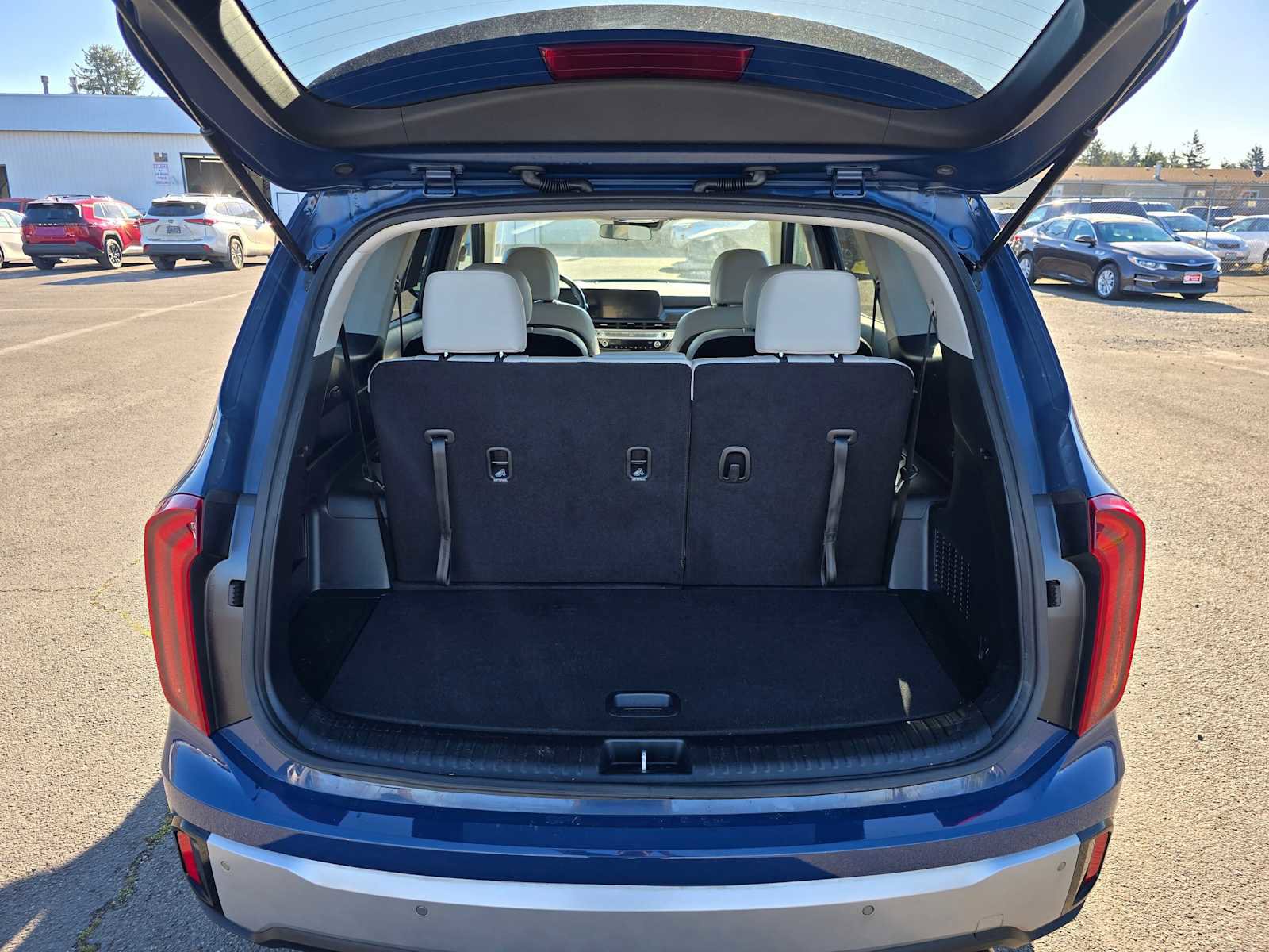 Used 2023 Kia Telluride S w/ S Sunroof Package image 16