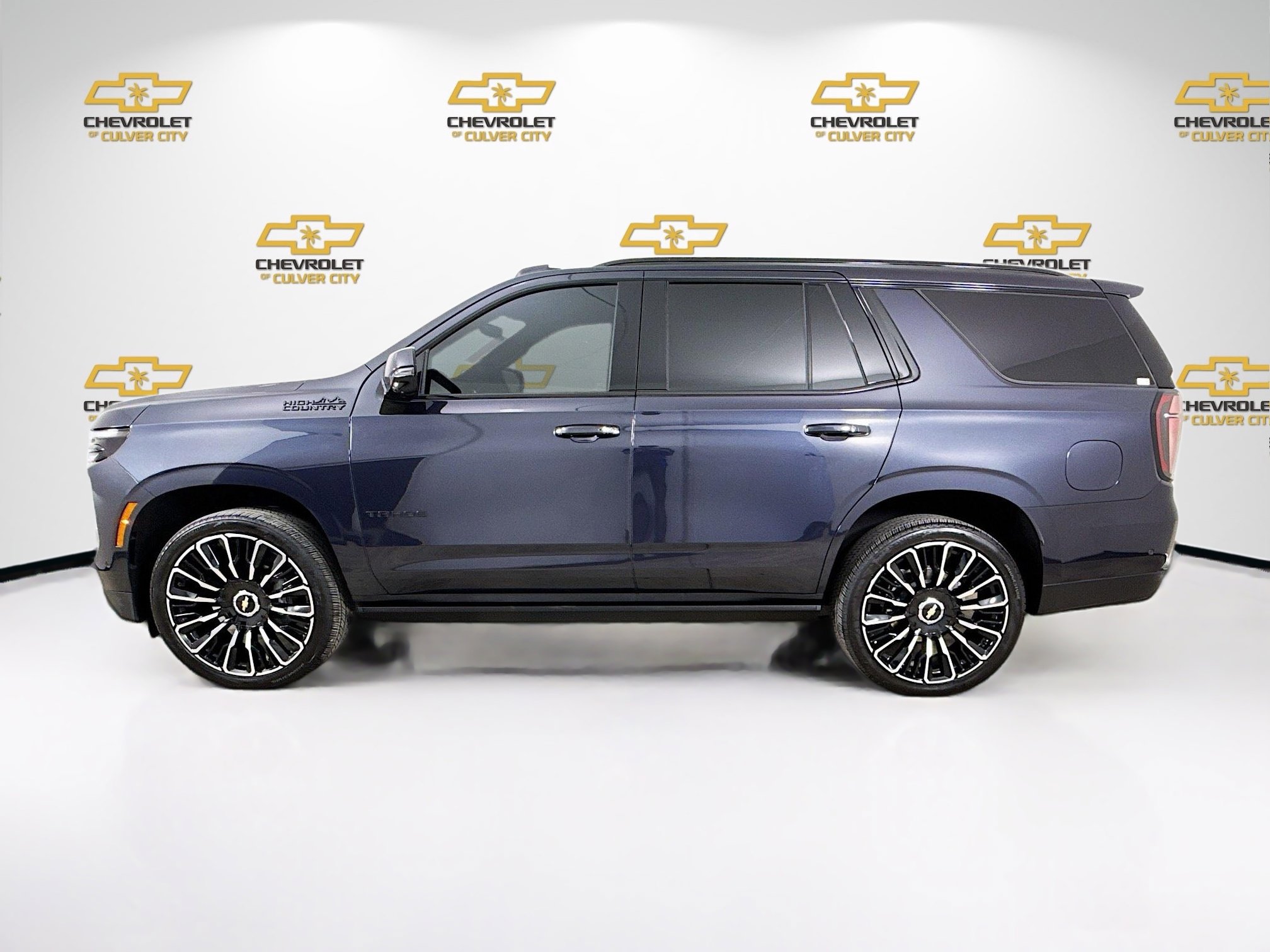 Used 2025 Chevrolet Tahoe High Country image 4