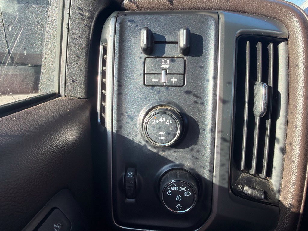 Used 2019 Chevrolet Silverado 2500 LTZ w/ Duramax Plus Package AWD/4WD image 28