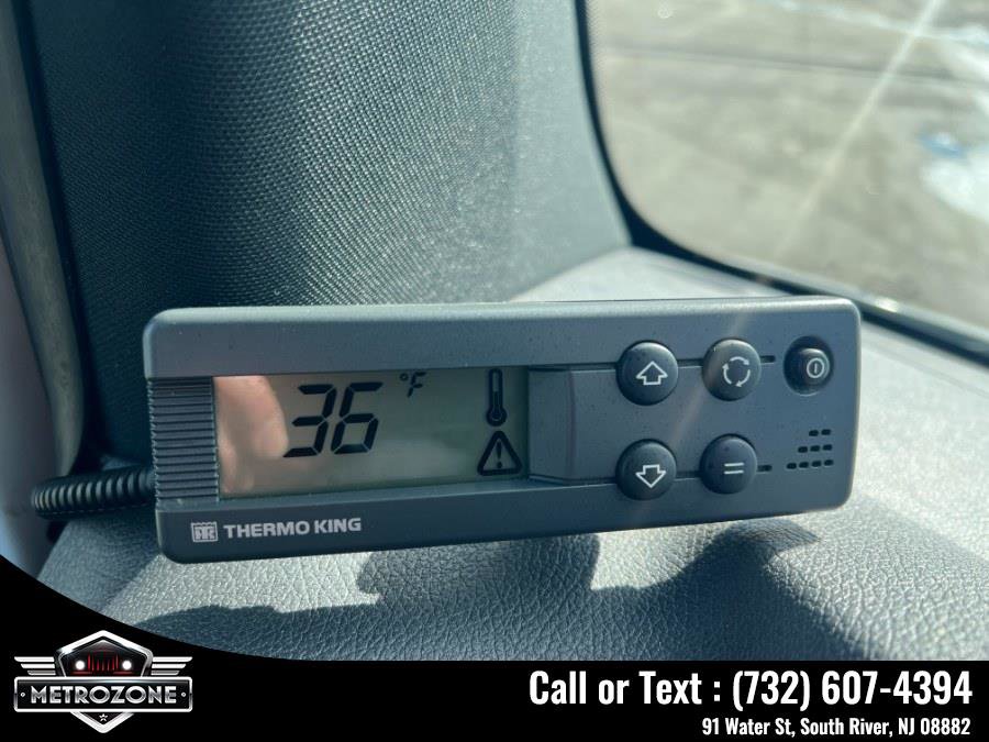 Used 2022 Mercedes-Benz Sprinter 2500 image 26