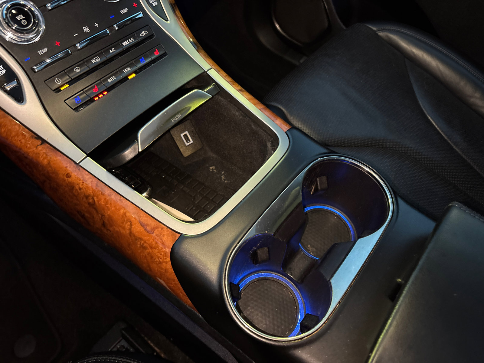 Used 2020 Lincoln Nautilus Reserve w/ Cargo Utility Package image 22