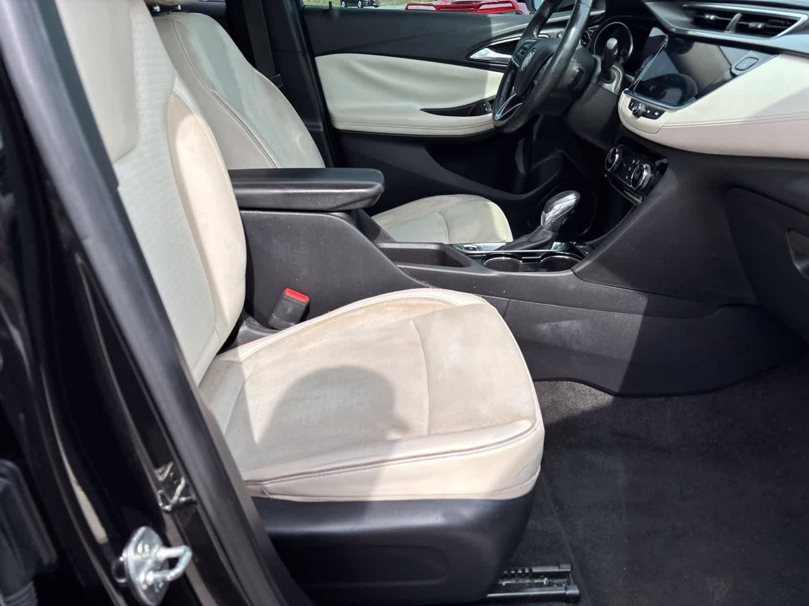 Used 2021 Buick Encore GX Preferred w/ Sport Touring Package FWD image 12