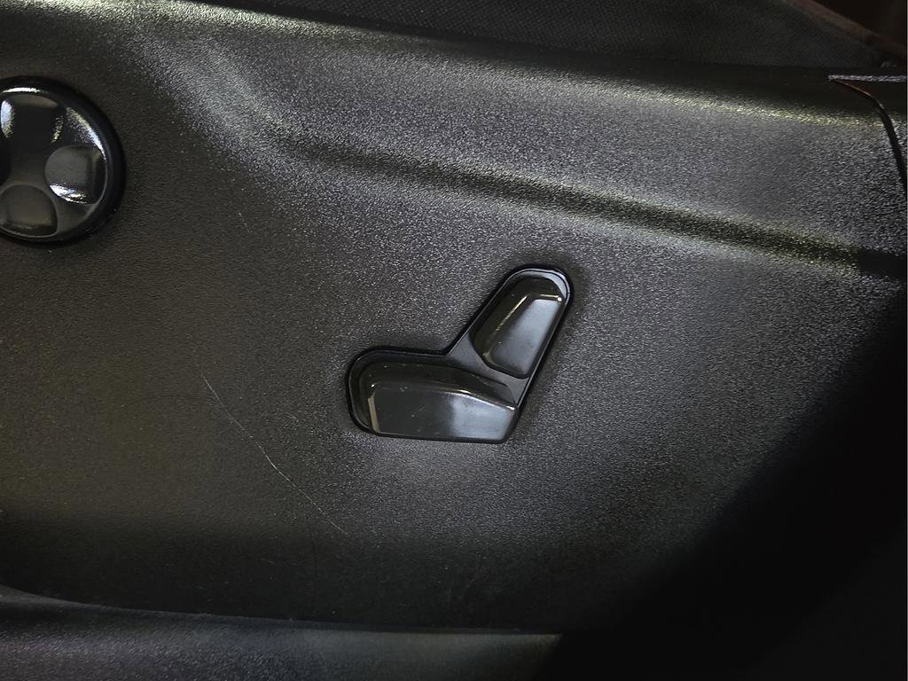 Used 2022 Dodge Durango SXT w/ Blacktop Package image 19