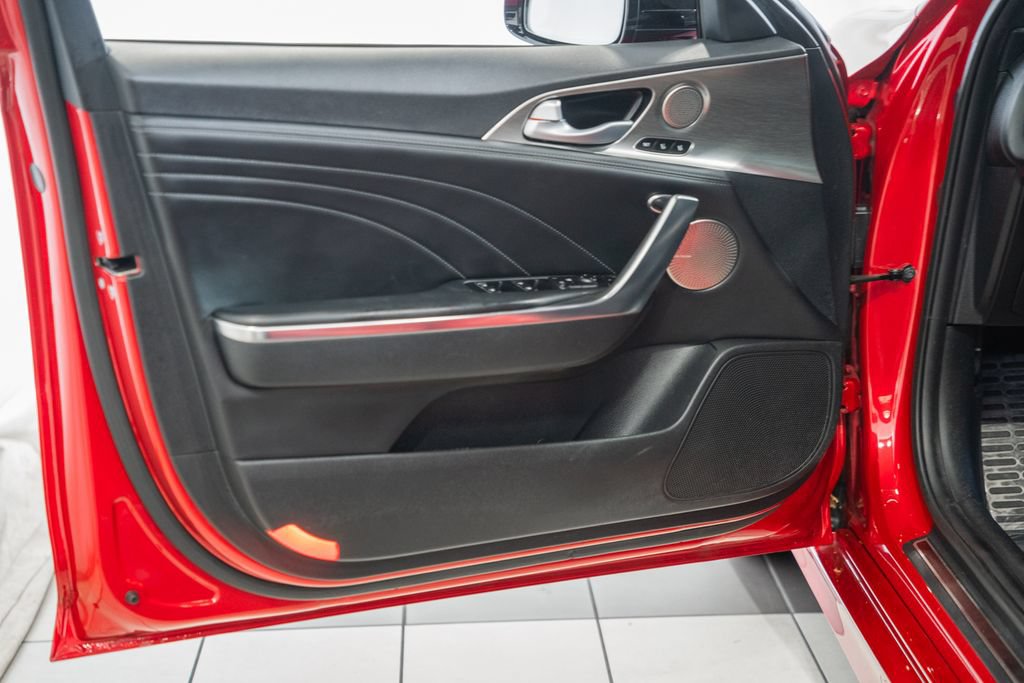 Used 2022 Kia Stinger GT2 AWD/4WD image 37