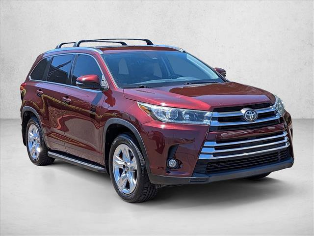 Used 2017 Toyota Highlander Limited AWD/4WD image 3