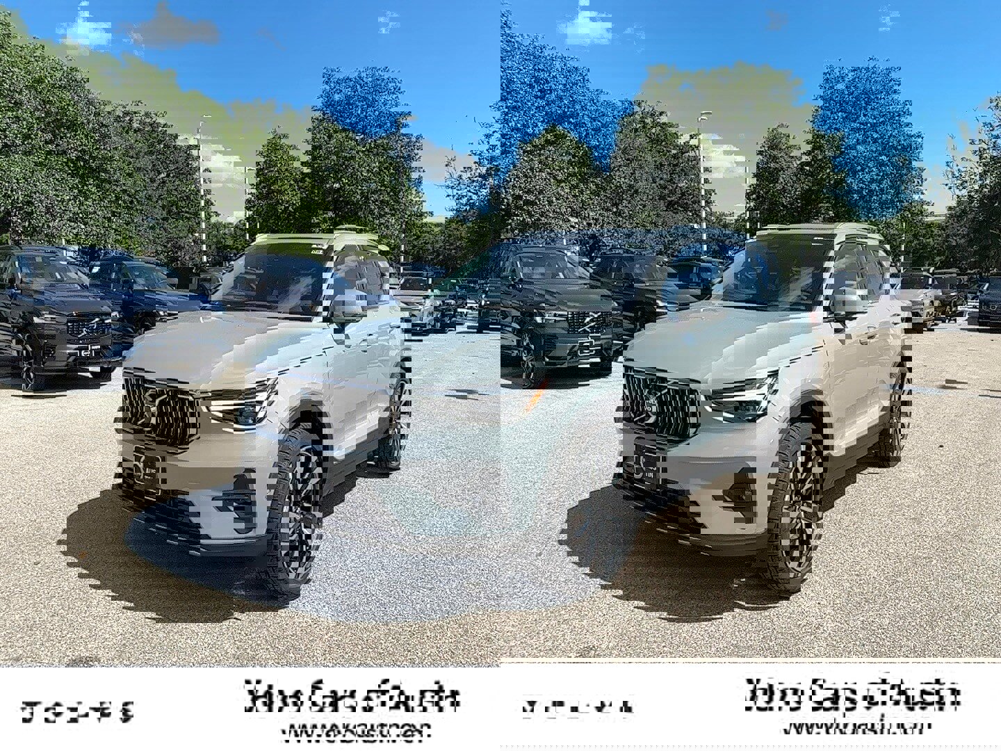 New 2025 Volvo XC40 B5 Ultra w/ Protection Package image 1