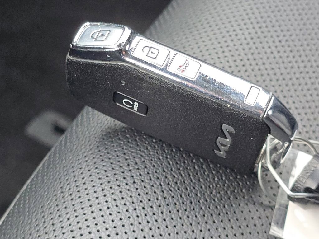 Used 2024 Kia Sportage EX image 38
