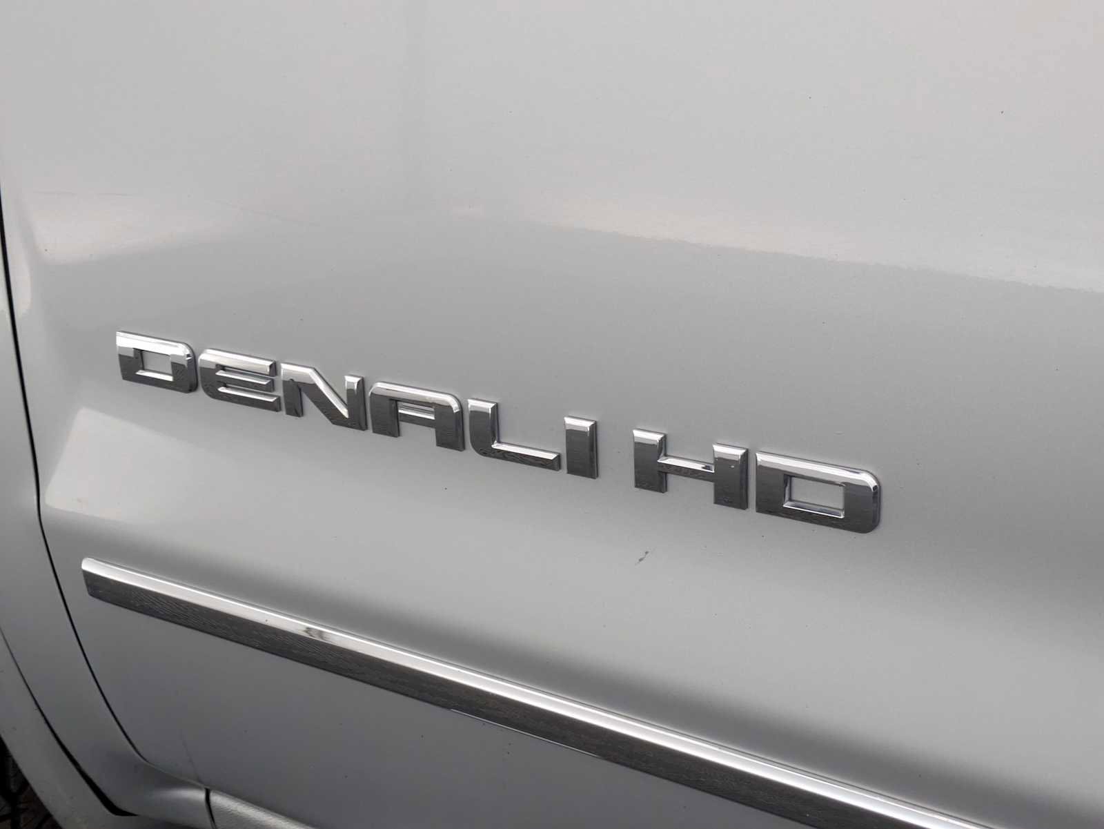 Used 2019 GMC Sierra 2500 Denali image 11
