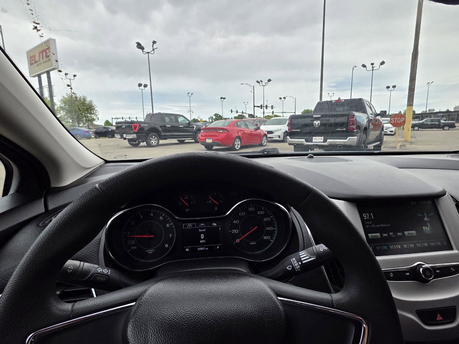 Used 2018 Chevrolet Cruze LS FWD image 20